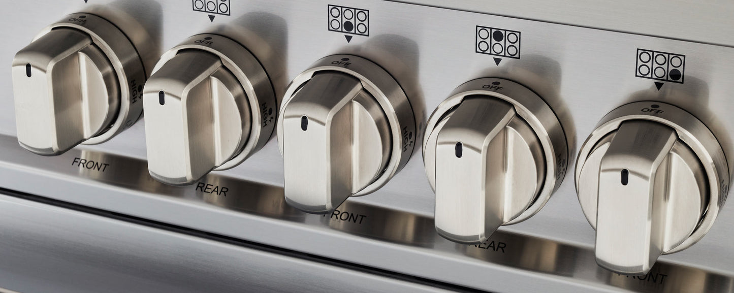 Bertazzoni Master Serie inductiekookplaat met vijf knoppen in roestvrij staal