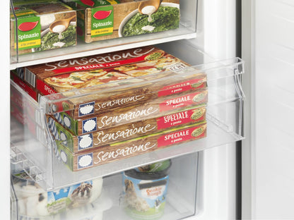 Inox EDY EDHC8088 koel-vriescombinatie met ruime vrieslade gevuld met groenten, pizza's en ijs in transparante opbergruimte