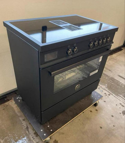 Air-Tec 90 cm fornuis met geïntegreerde werkbladafzuiging en inductiekookplaat met multizone techniek